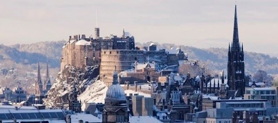 Snowy Edinburgh Castle